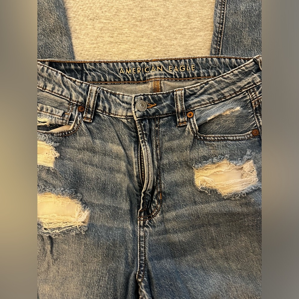 American Eagle distressed jeans, size 4 regular